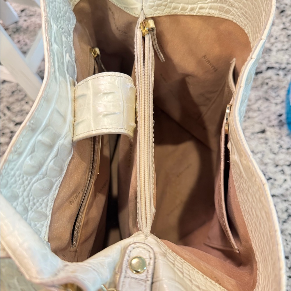 Brahmin Celina bucket bag in Coconut Milk Melbourne leather - Picture 4 of 5